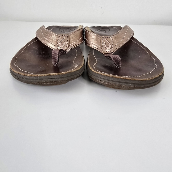 OluKai Kumu Leather Sandals Flip Flops Metallic Gold Size 7 Beach Vacation - Picture 4 of 10